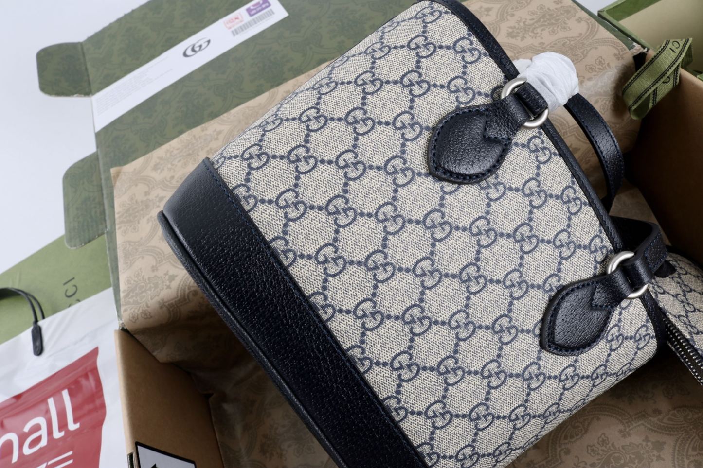 グッチ「Gucci」Ophidia 中号 ショルダーバッグ