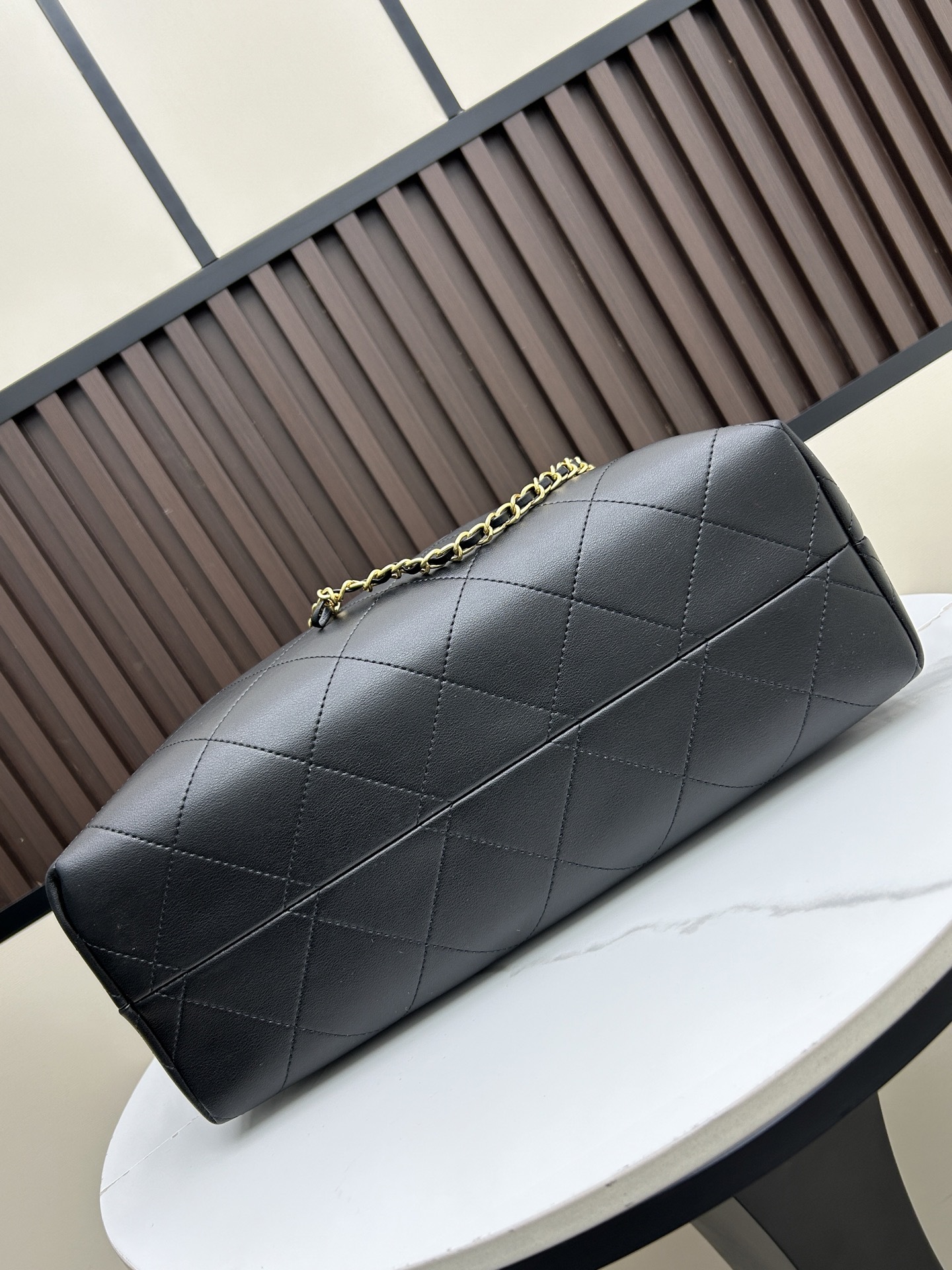 シャネル「Chanel」25A クイルティング トートバッグ アンティークゴールド レディース ショッピングバッグ