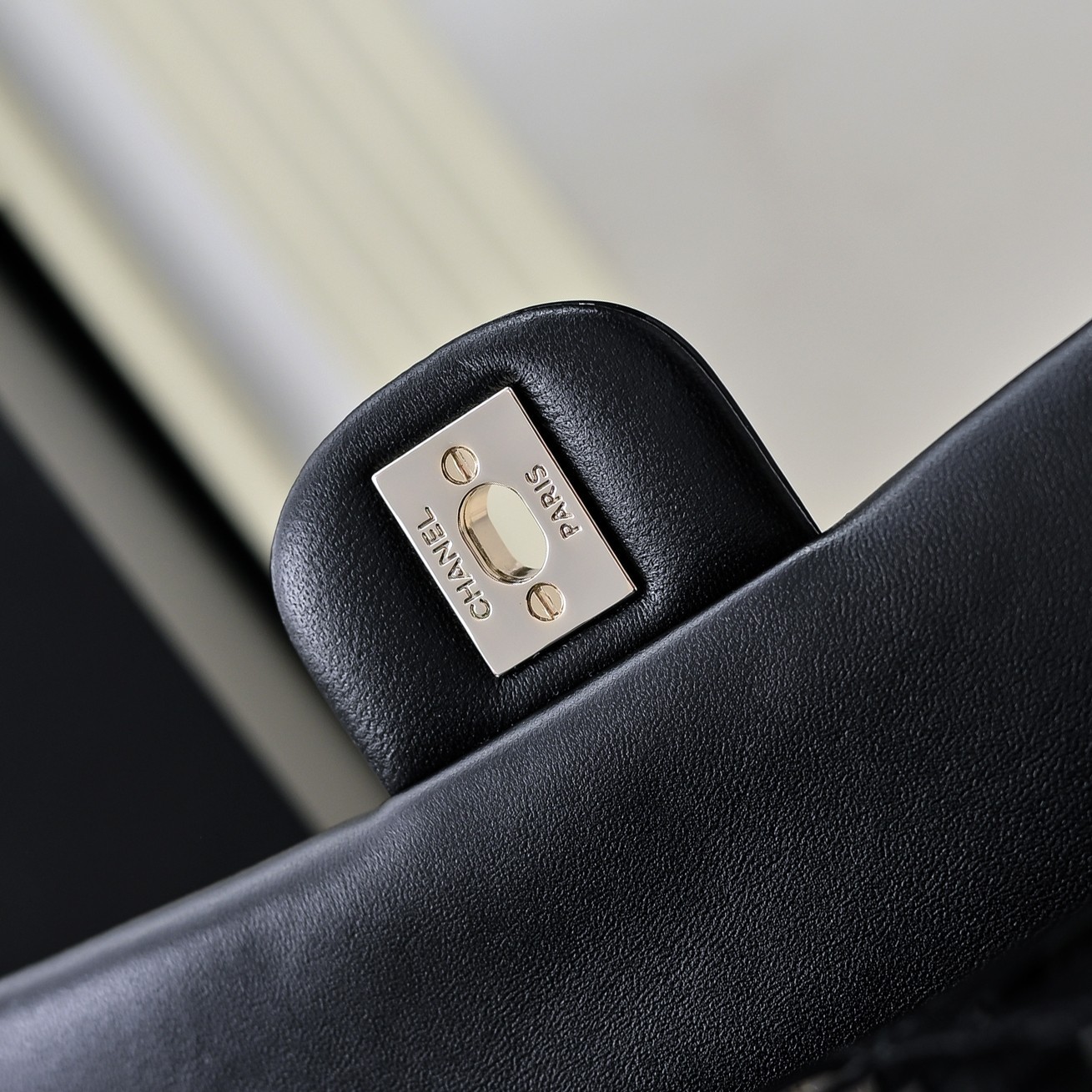 シャネル「Chanel」24SS ラムレザー ブラック チェーンショルダーバッグ レディース ミニバッグ