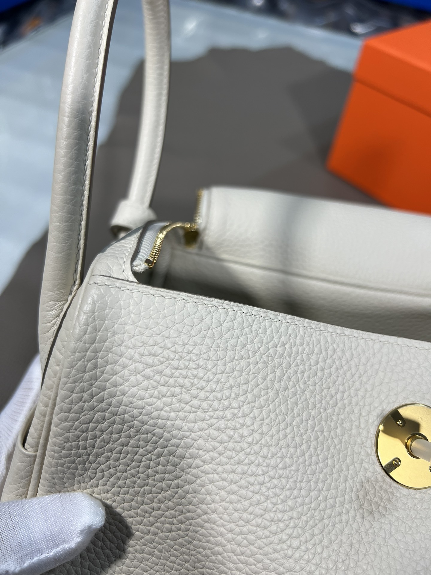 エルメス「Hermès」 Mini Lindy 19 ショルダーバッグ