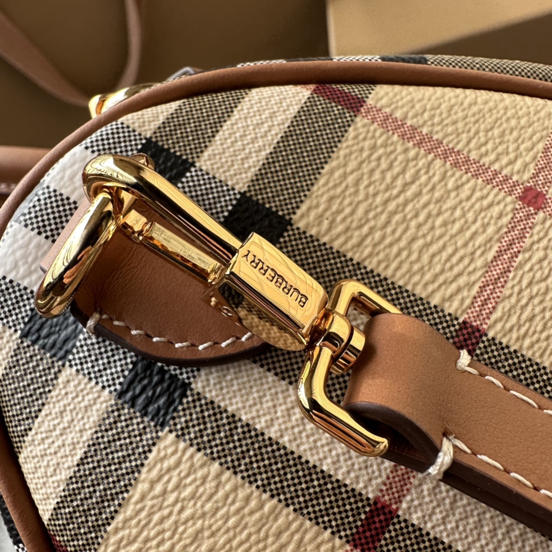 バーバリー「Burberry」Vintage Check Boston Bag