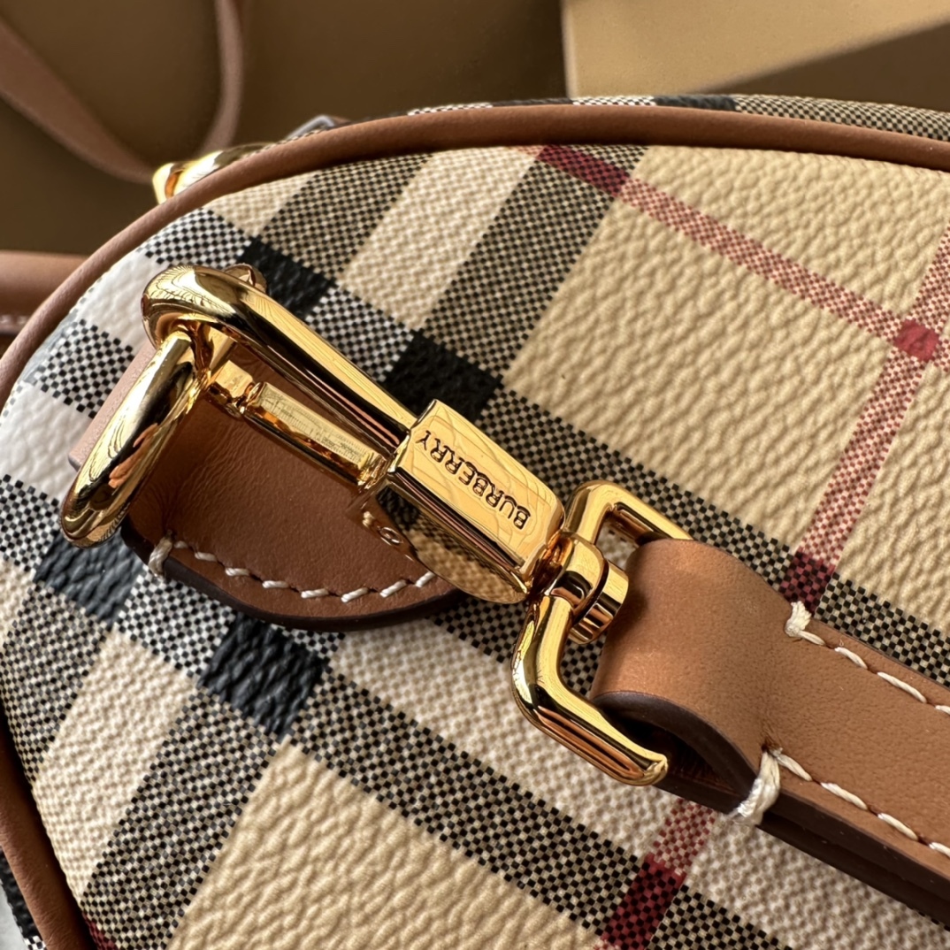 バーバリー「Burberry」Vintage Check Boston Bag