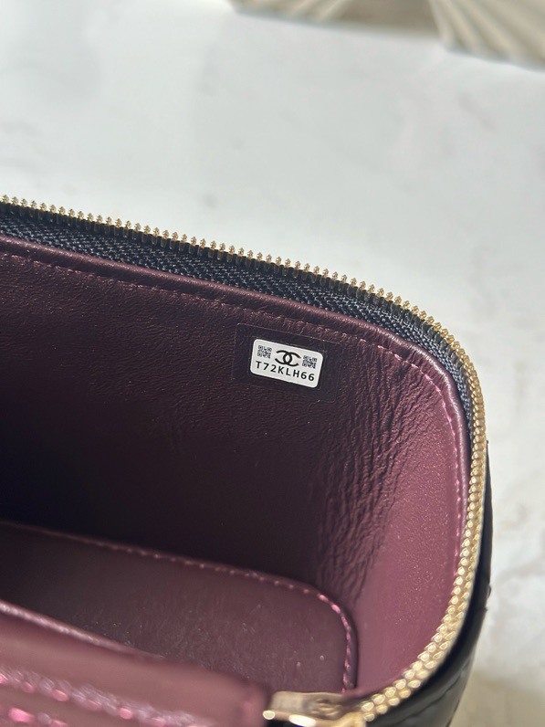 シャネル「Chanel」24C ダブルゴールドボール チェーン ボックスバッグ ブラック＆ゴールド