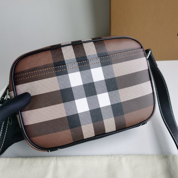 バーバリー「Burberry」チェック柄 スリングバッグ