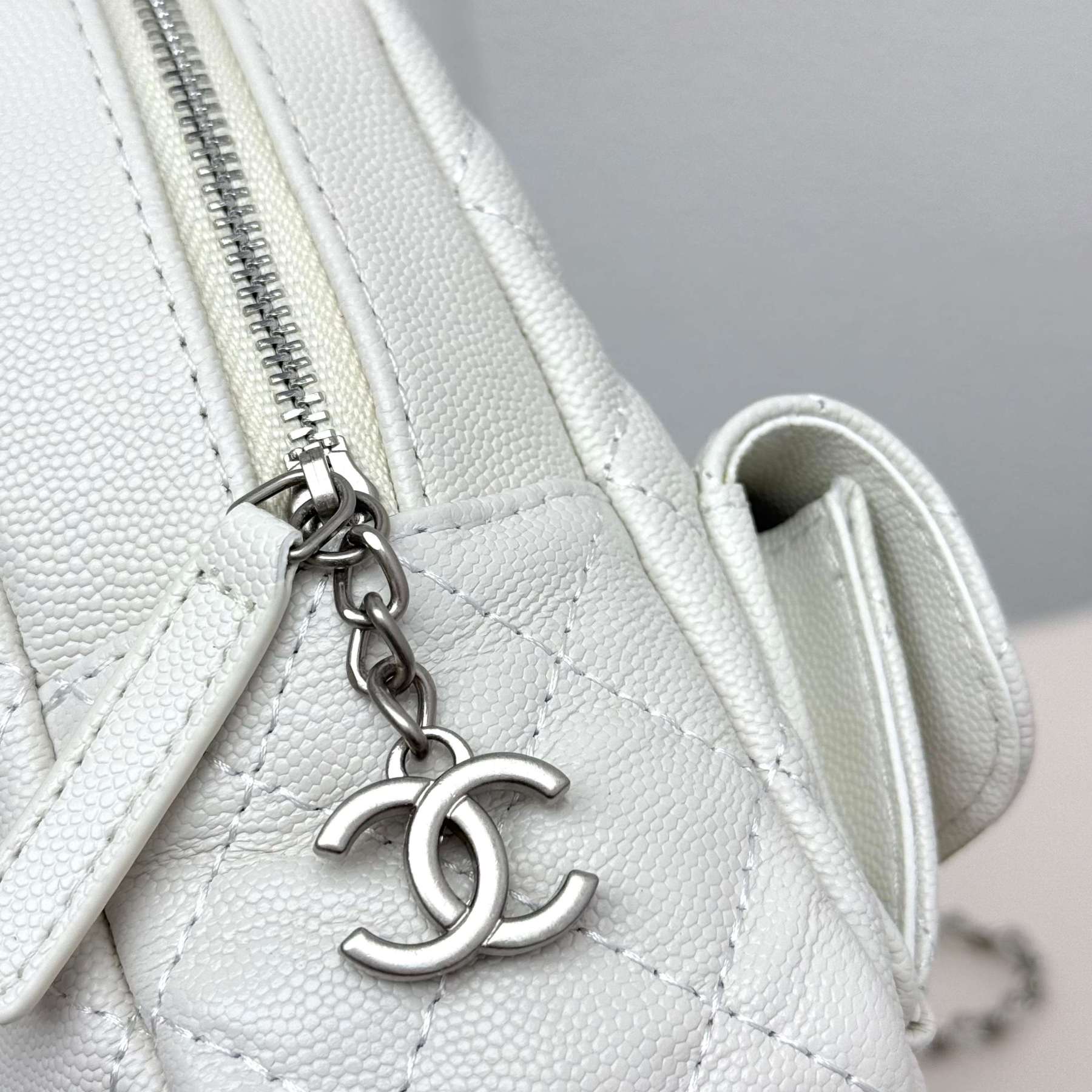 シャネル「Chanel」25C バックパック レザー ミニサイズ