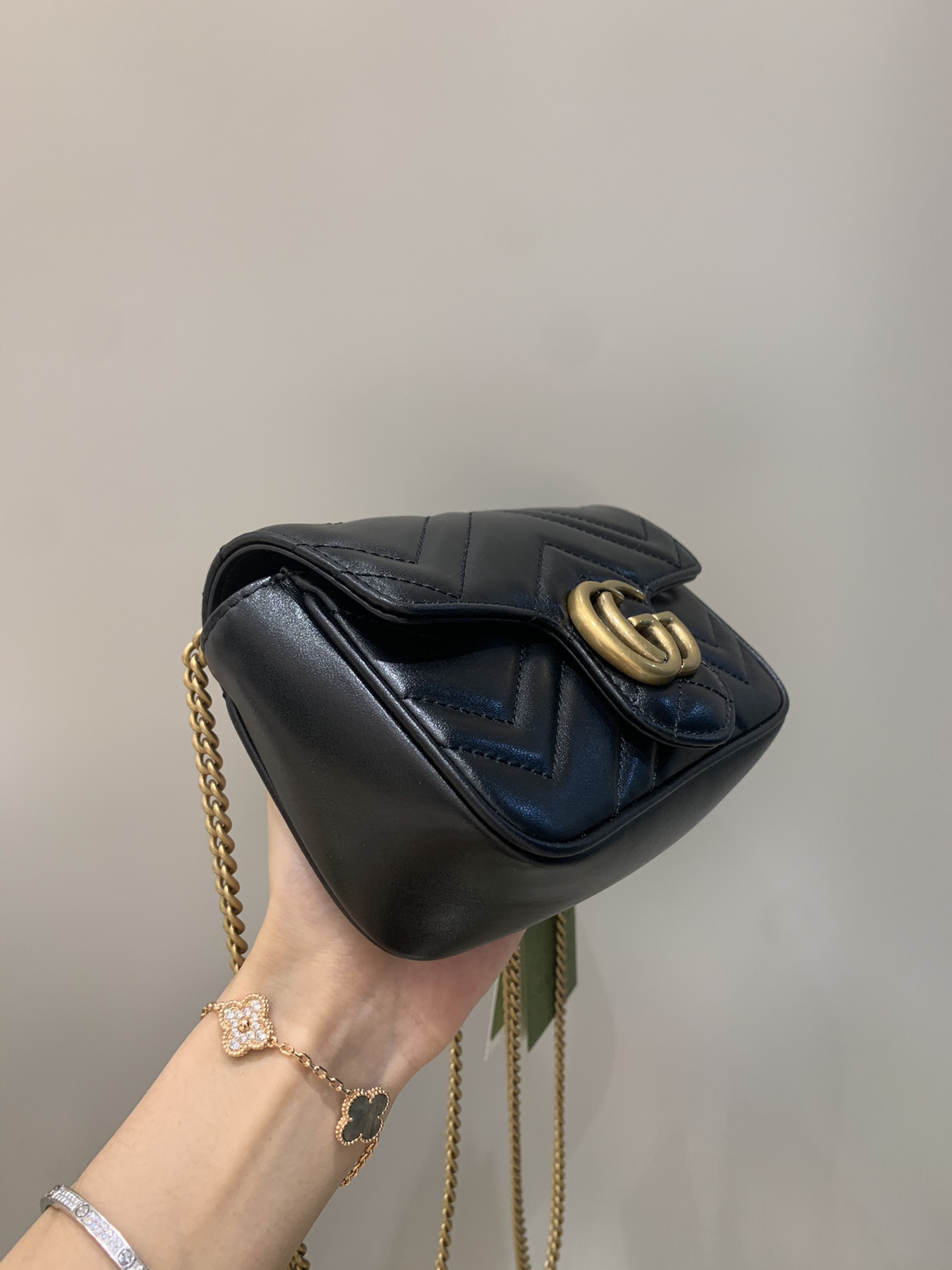 グッチ「Gucci」クラシック ショルダーバッグ