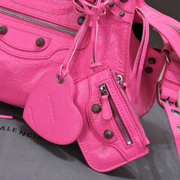 バレンシアガ「Balenciaga」 バイカー トレンチ ミディアム ショルダーバッグ