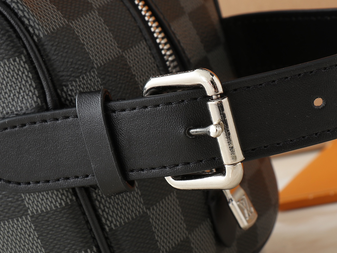 ルイ・ヴィトン「Louis Vuitton」Locker Dopp Kit トイレタリーバッグ