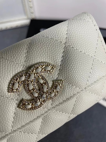 シャネル「Chanel」カヴィアレザー ダイヤモンドロゴ カードケース