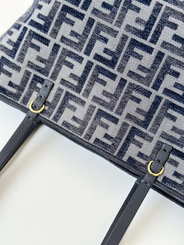 フェンディ「Fendi」2024秋冬コレクション Roll 大号ハンドバッグ