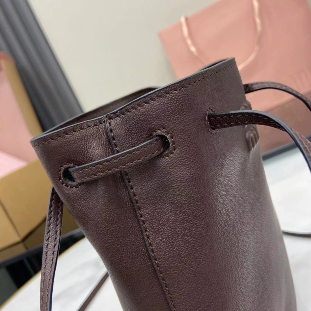 ミュウミュウ「Miu Miu」ミニ バケットバッグ ラムスキン マルチウェイ