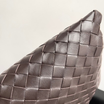 ボッテガ・ヴェネタ「Bottega Veneta」ホップ ショルダーバッグ ラージ レザー