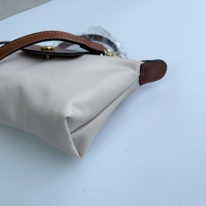 ロンシャン「Longchamp」 Le Pliage Mini ポーチバッグ