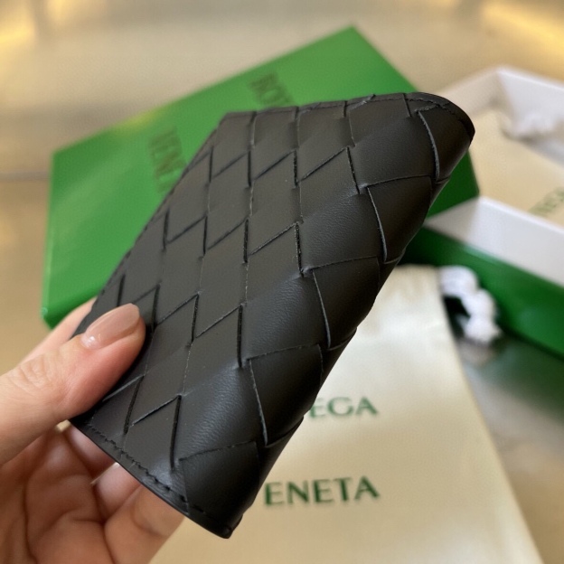ボッテガ・ヴェネタ「Bottega Veneta」イントレチャート スリムウォレット