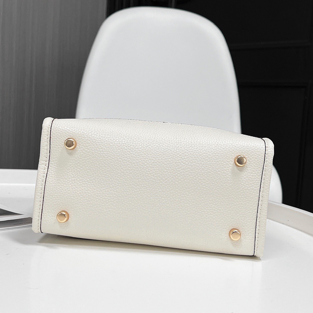 コーチ「Coach」シグネチャー ジャカード×レザー ショルダーバッグ