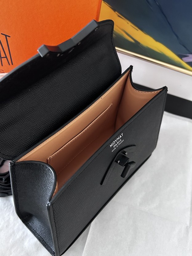 モイナ「Moynat」Gabrielle Mロック ハンドバッグ