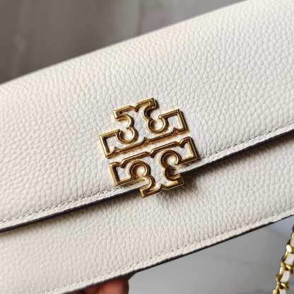 トリー バーチ「Tory Burch」  Britten ショルダーバッグ