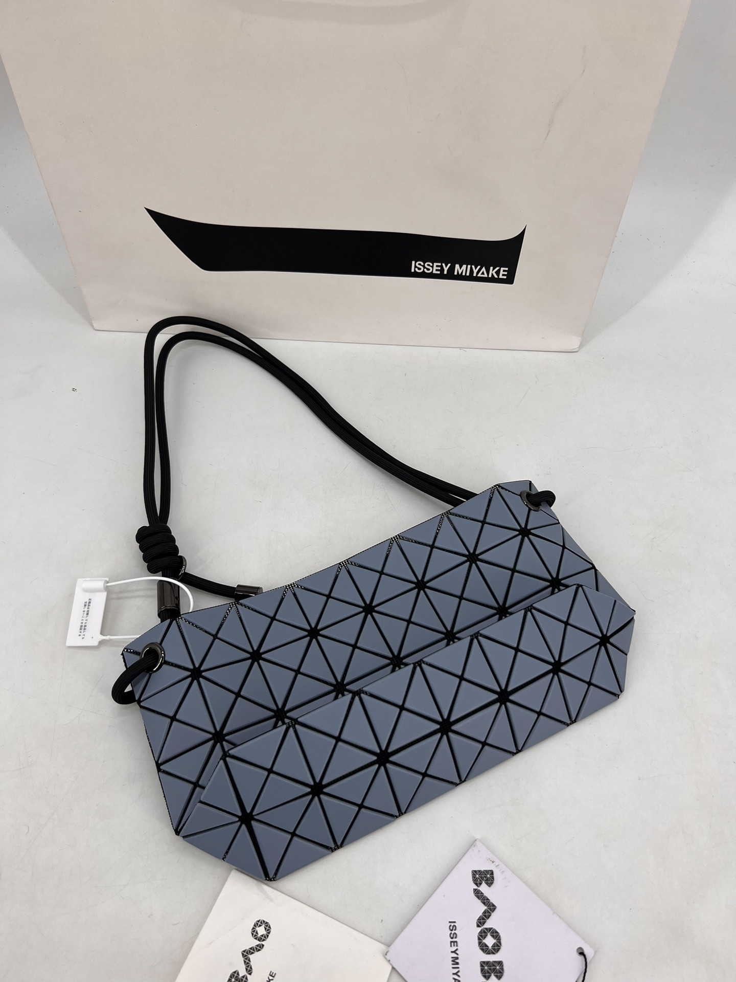 イッセイ・ミヤケ「Issey Miyake」ボストンショルダーバッグ