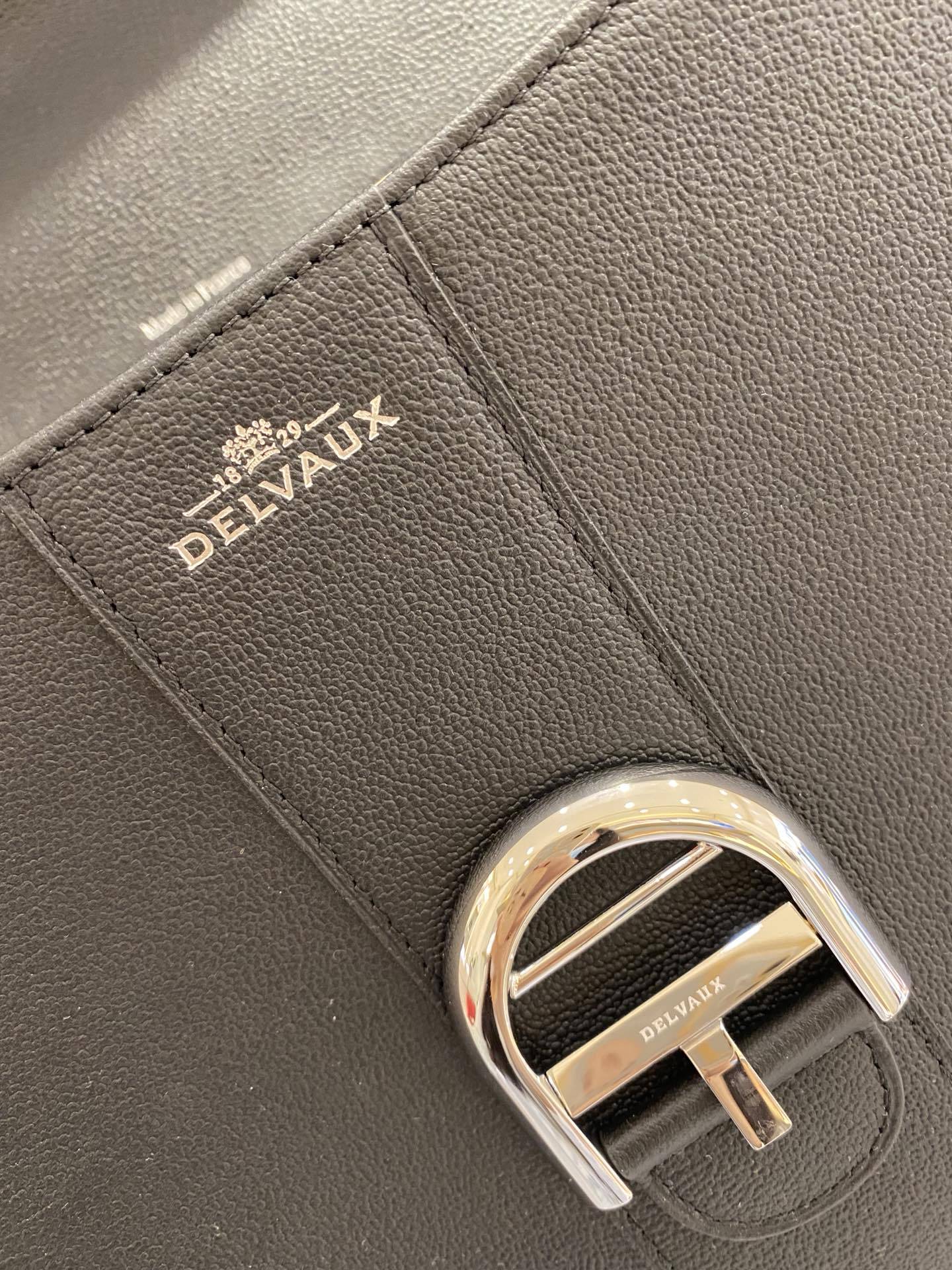 デルヴォー「Delvaux」Shoulder Bag