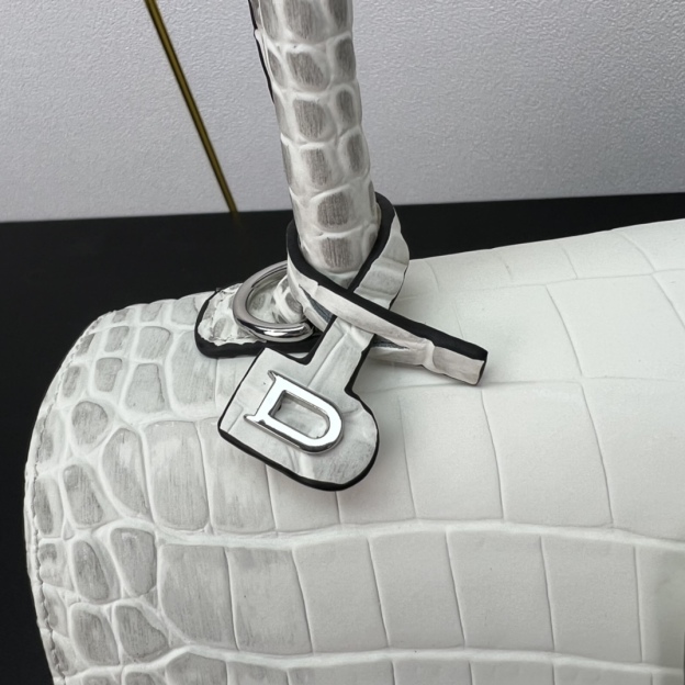 デルヴォー「Delvaux」Crocodile Embossed ショルダーバッグ