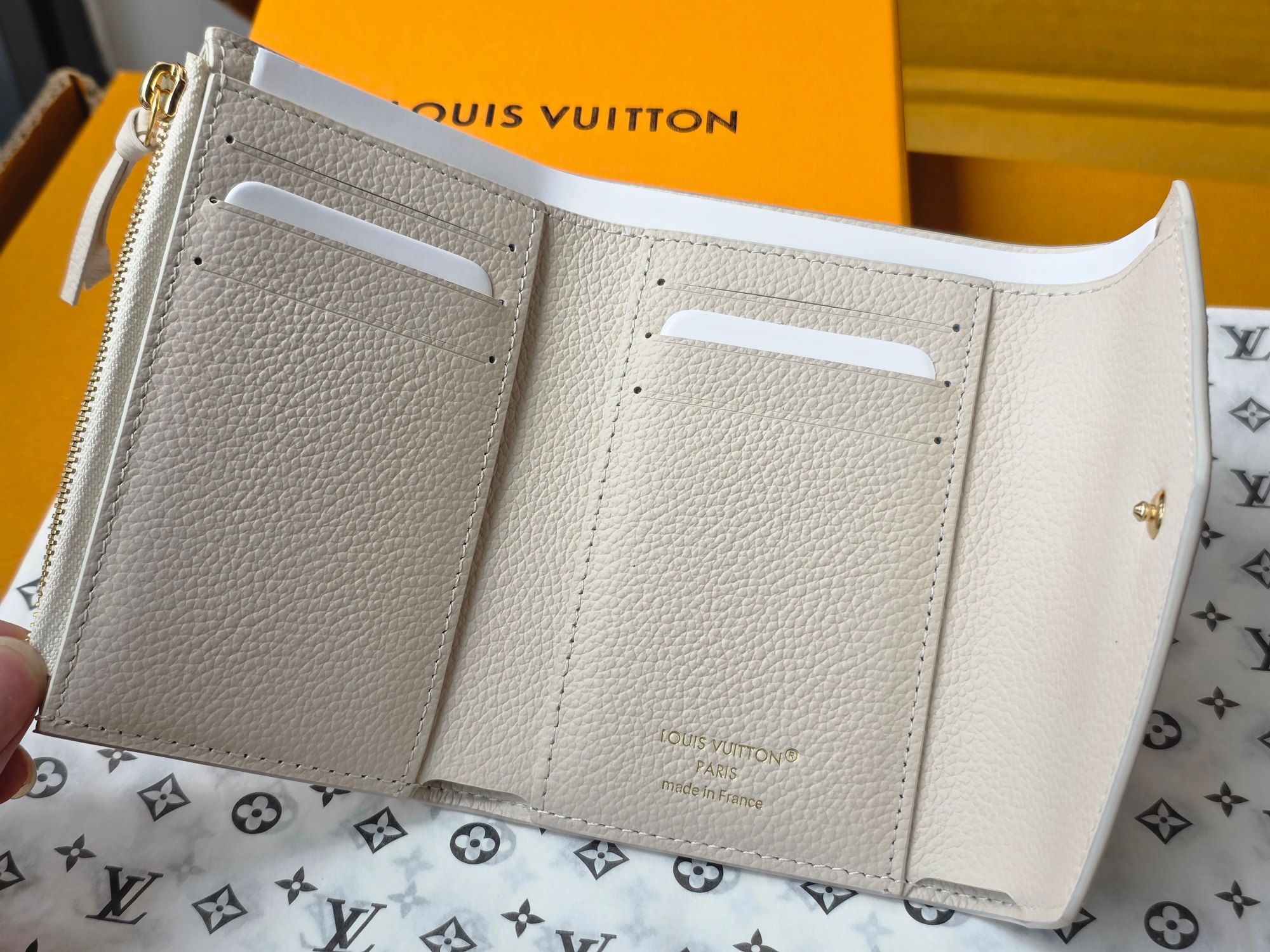 ルイ・ヴィトン「Louis Vuitton」Victorine カードケース