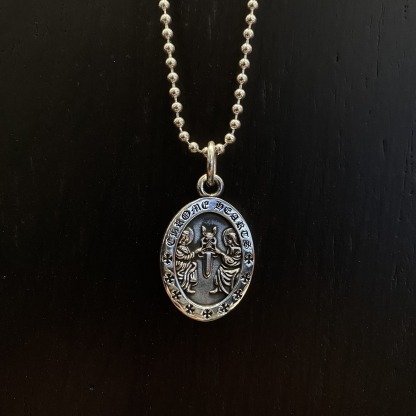 クロムハーツ「Chrome Hearts」エンジェルペンダント シルバーネックレス