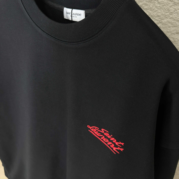 サンローラン「Saint Laurent」エンブロイダード＆バックプリント スウェットシャツ
