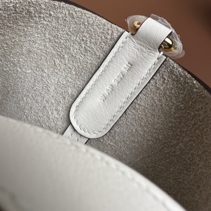 エルメス「Hermès」In-the-Loop 18 ハンドバッグ