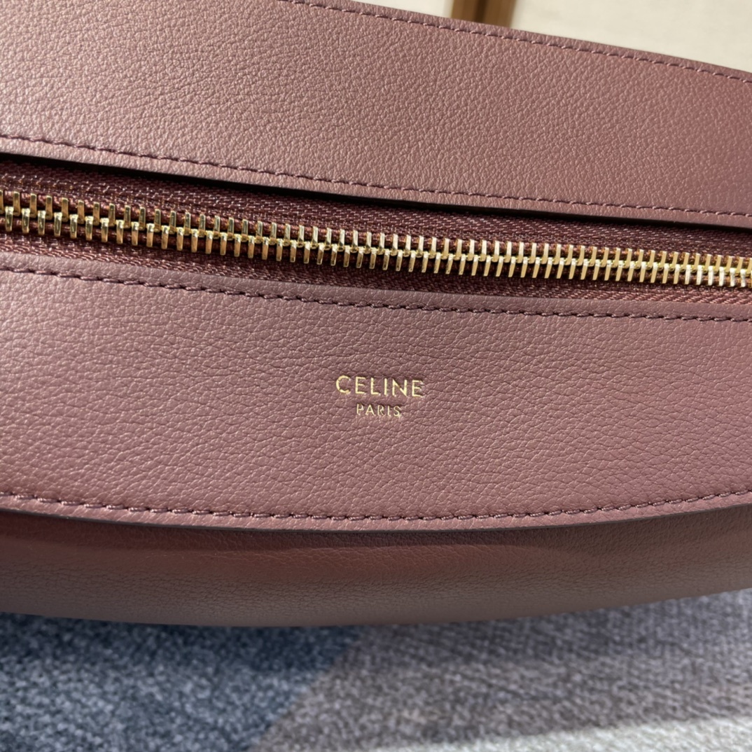 セリーヌ「Celine」AVA レザー ショルダーバッグ