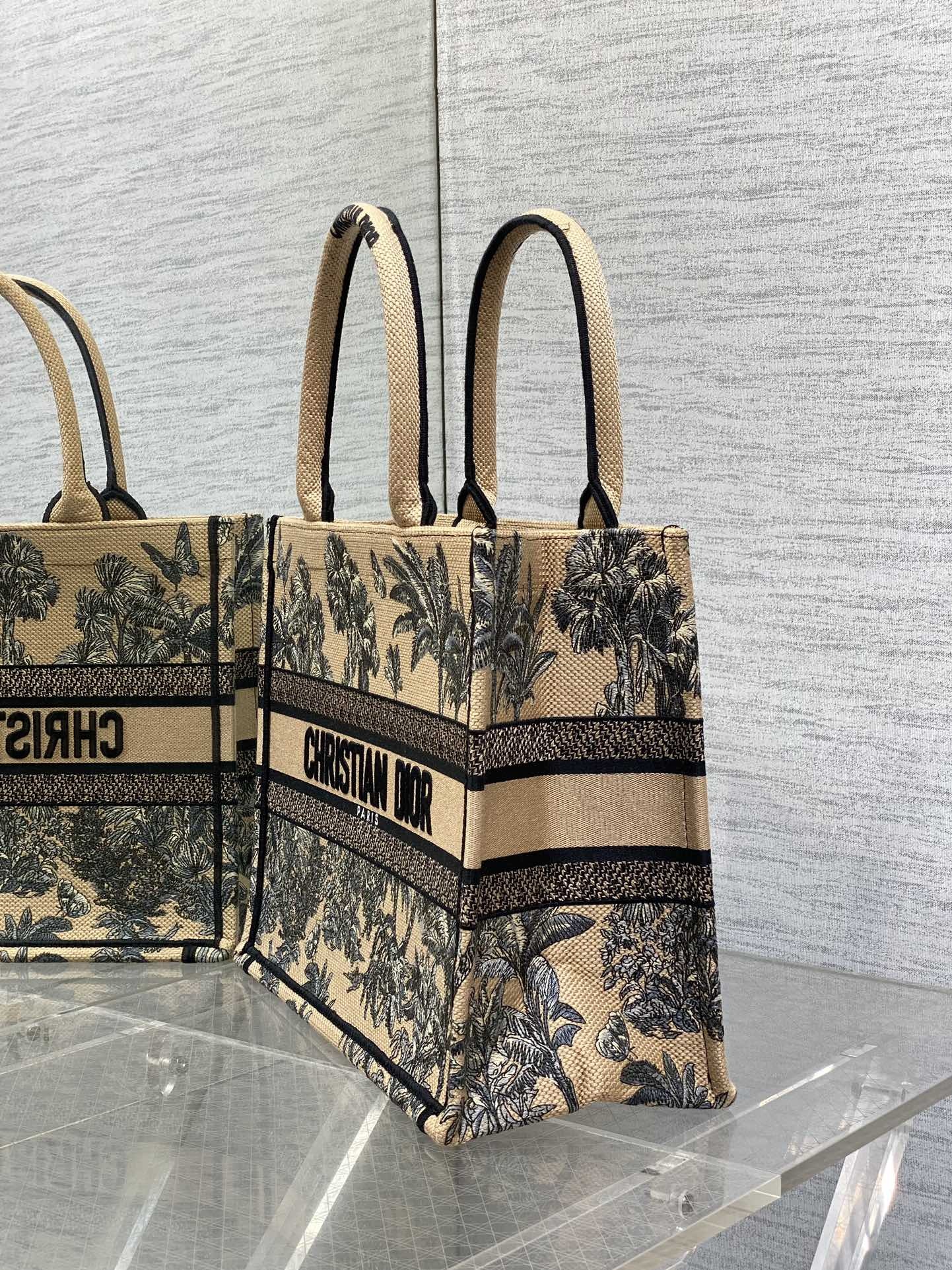 ディオール「Dior」 サマートートバッグ