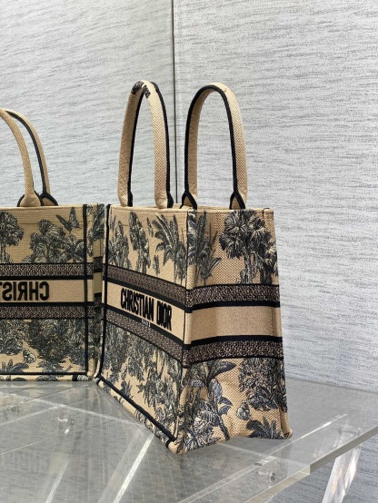 ディオール「Dior」 サマートートバッグ