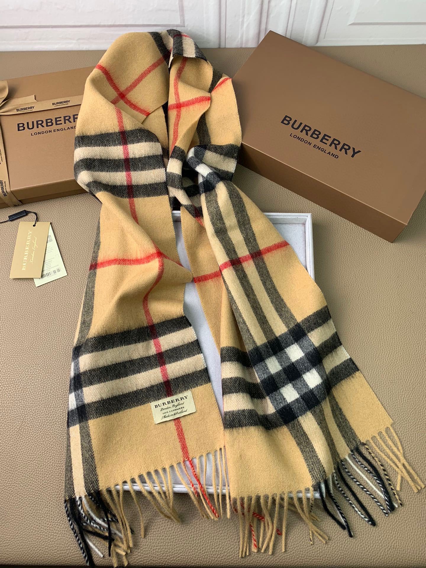 バーバリー「Burberry」チェック キャッシュウール スカーフ