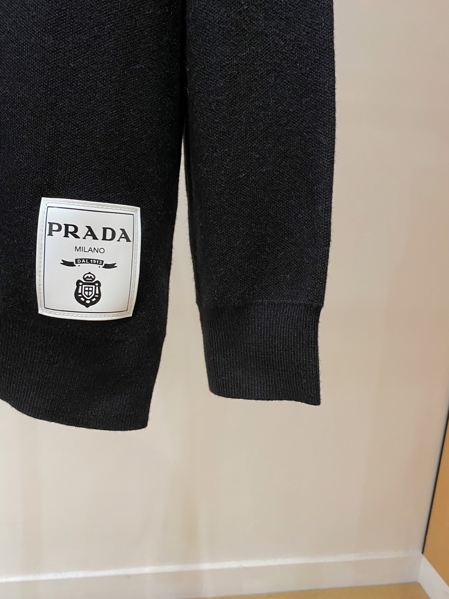 プラダ「Prada」25SS 新作 ニットセーター