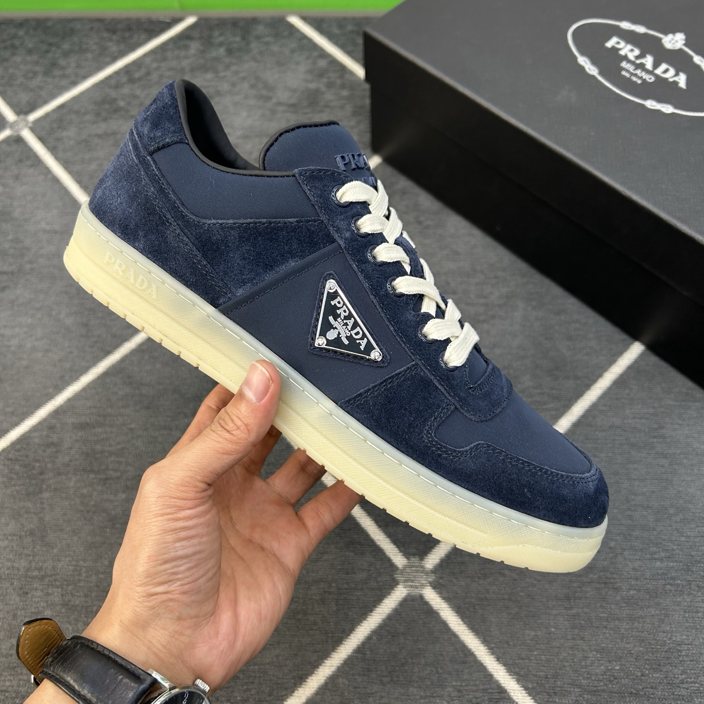 プラダ「Prada」メンズ スポーツ スニーカー