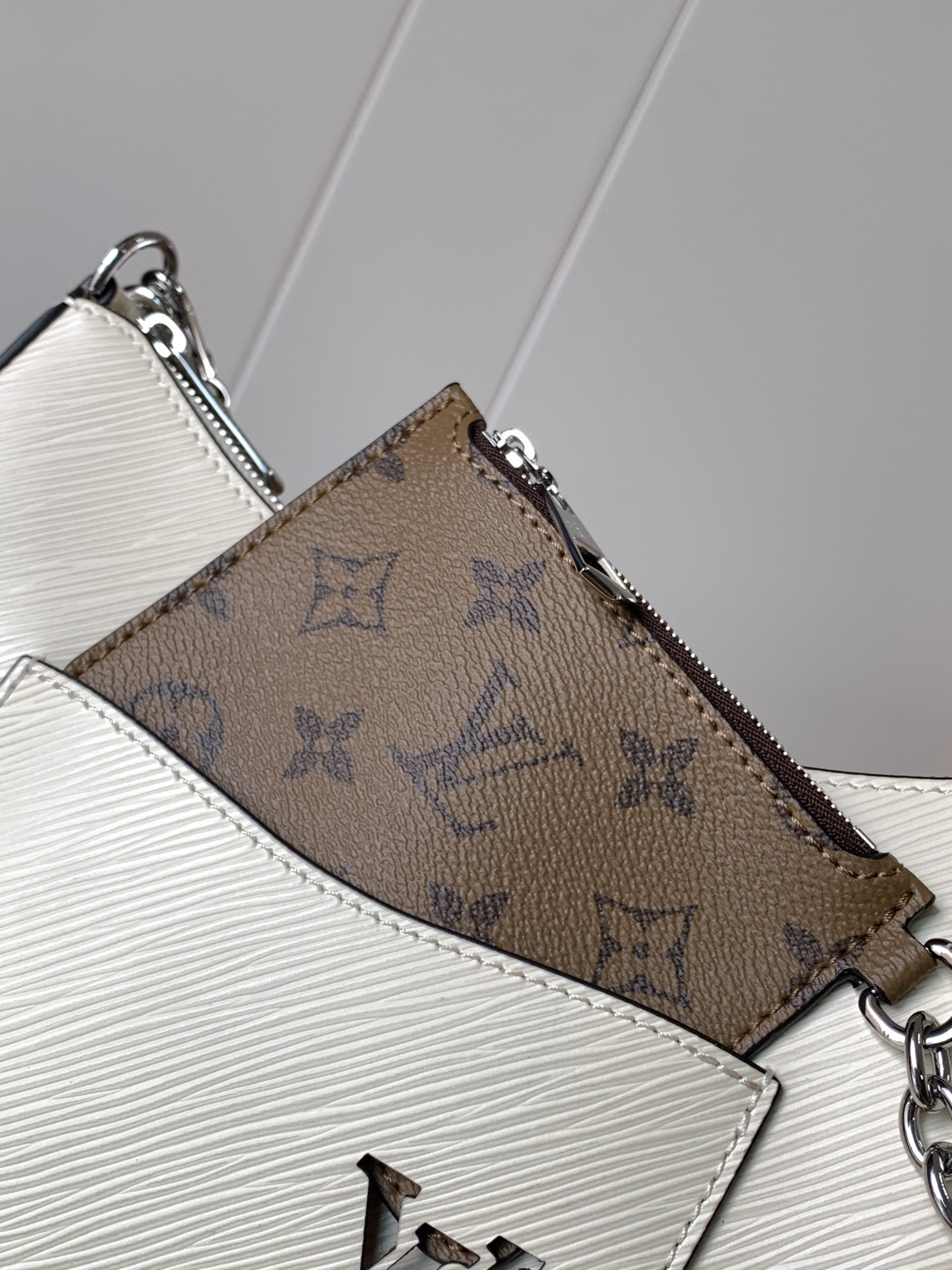 ルイ・ヴィトン(Louis Vuitton) マレル M80688