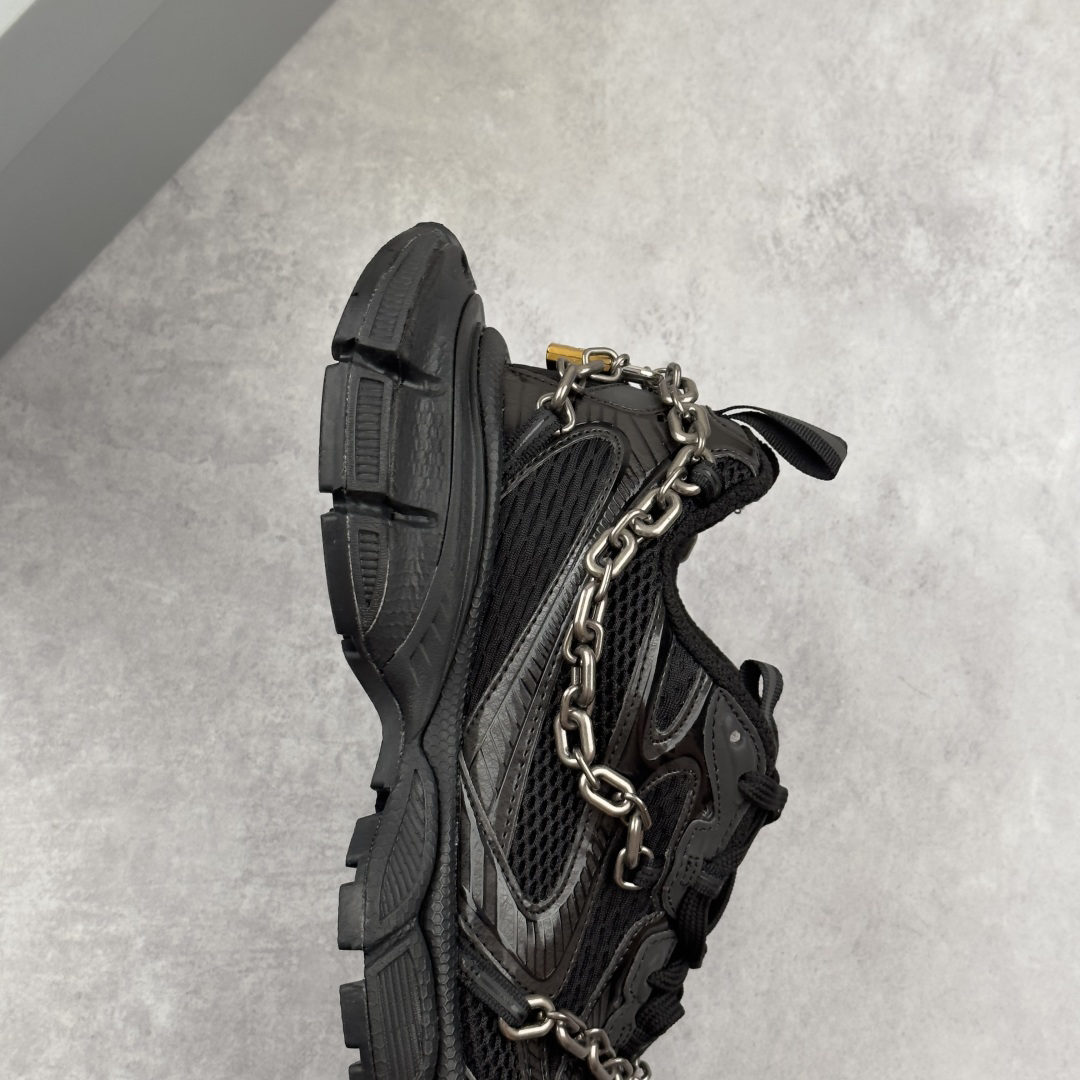 バレンシアガ「Balenciaga」Antom 3XLスニーカー