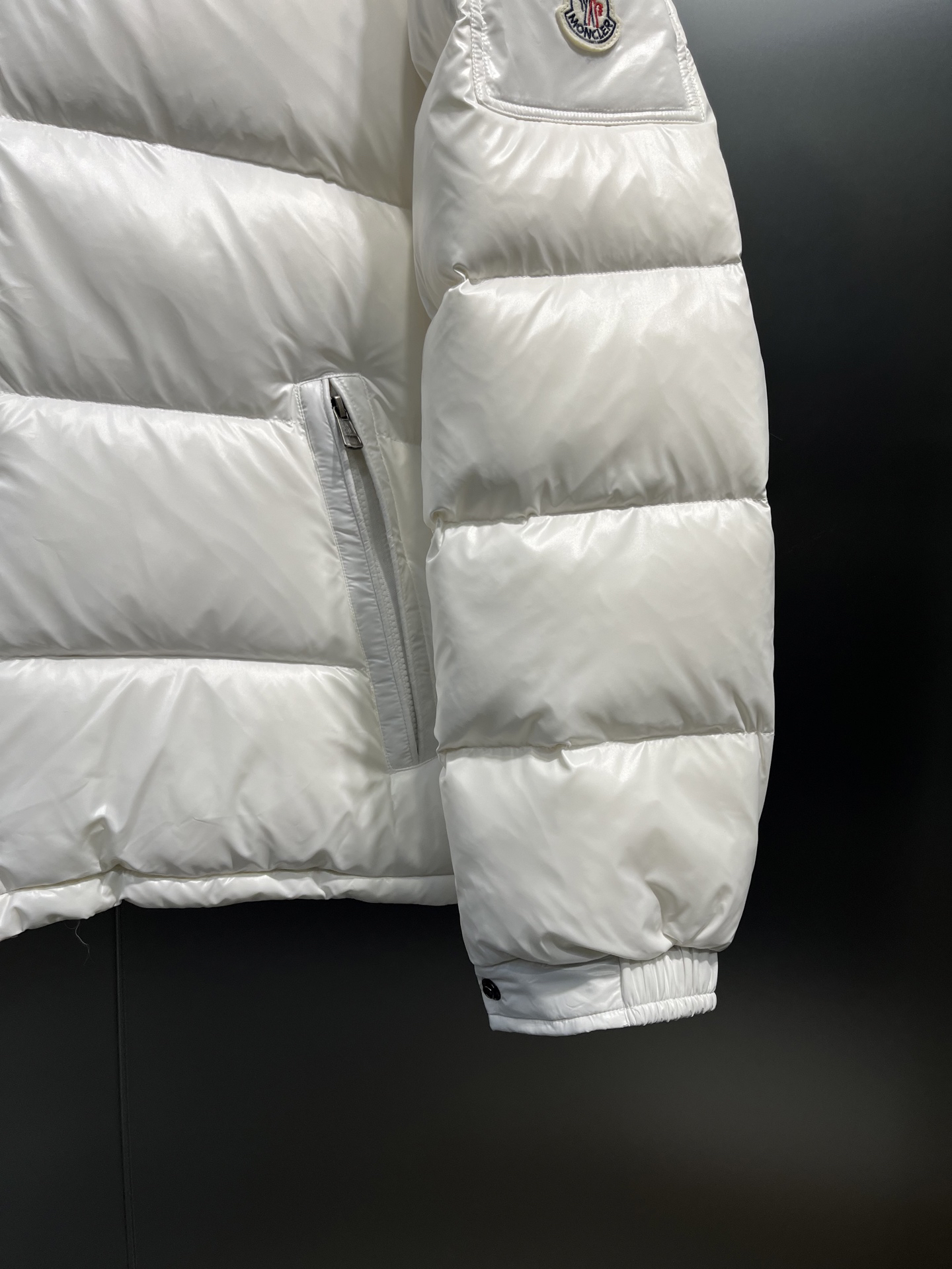 モンクレール「Moncler」Maya ダウンジャケット