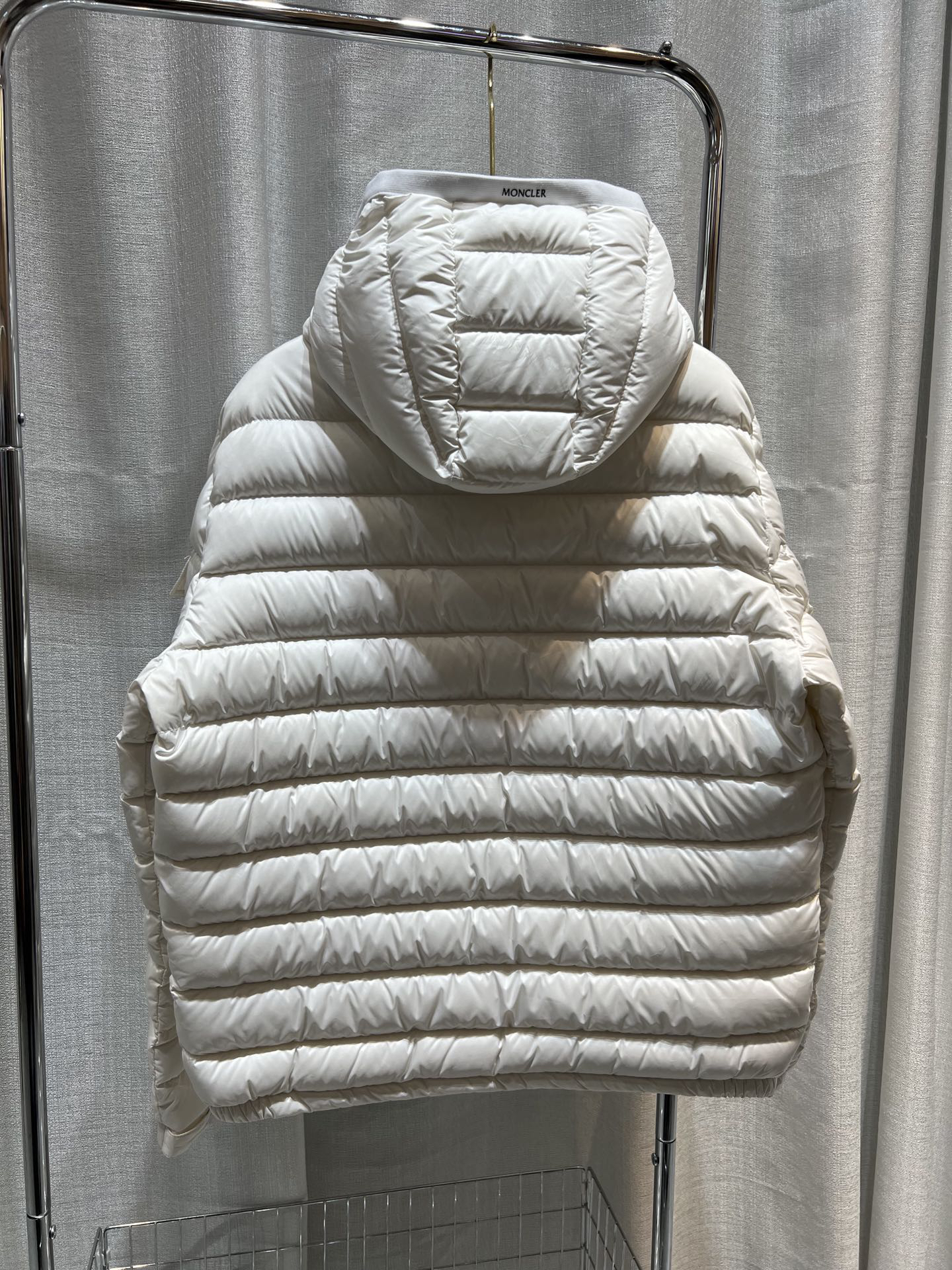 モンクレール「Moncler」Galion ライトダウンジャケット