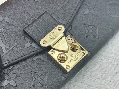 ルイ・ヴィトン「Louis Vuitton」ポルトフォイユ･サラ メティス