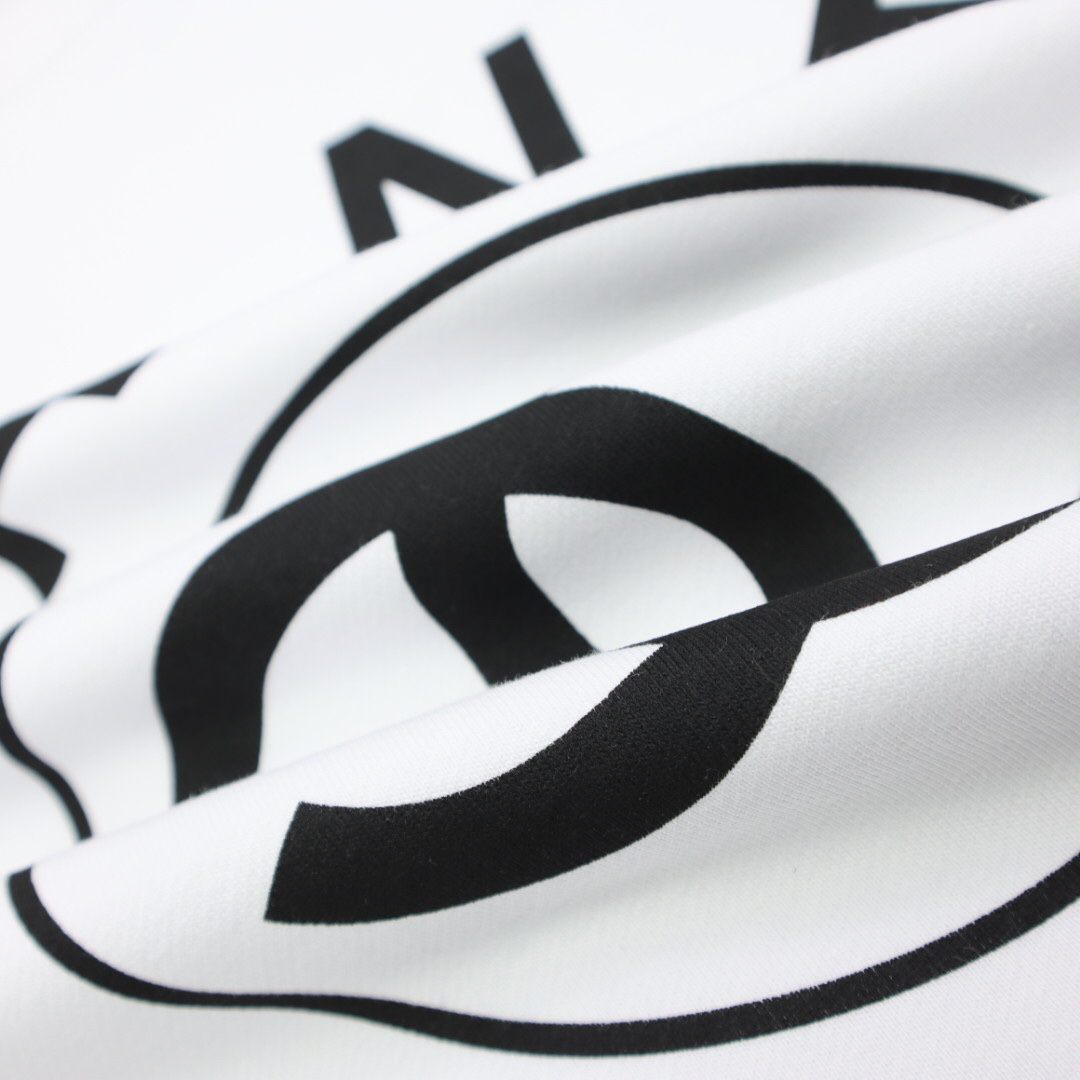 シャネル「Chanel」ダブルC ロゴ スウェットシャツ