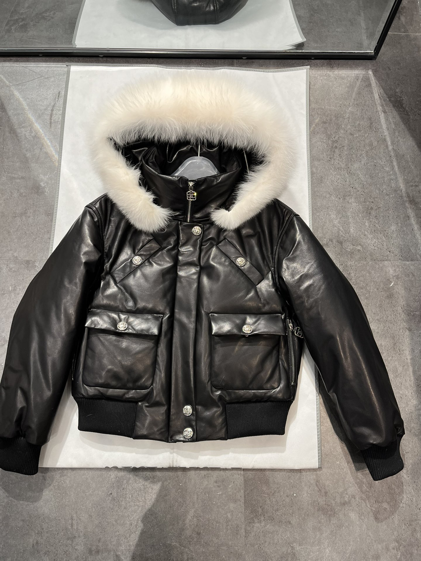 シャネル「Chanel」Coco Neige スキー ダウンジャケット