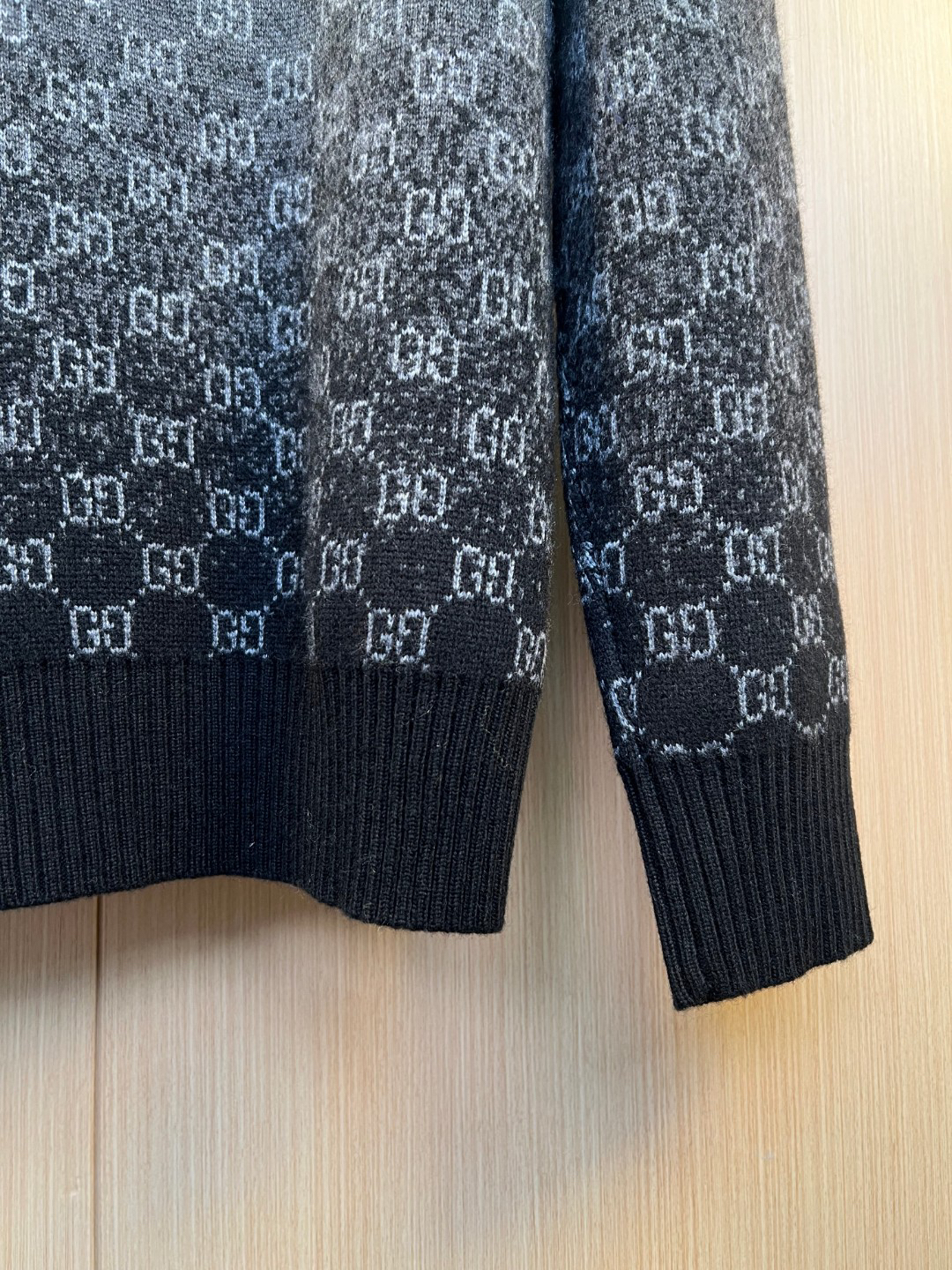 グッチ「Gucci」デグラデ ジャカード ニット セーター