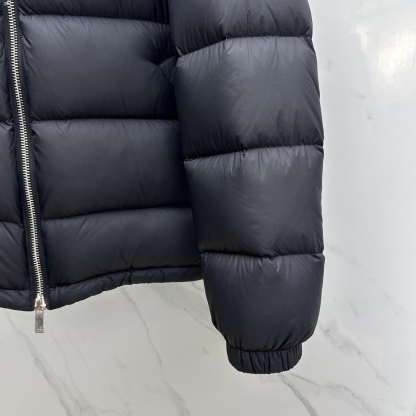 ディオール「Dior」OBLIQUE テクニカル ダウン ジャケット