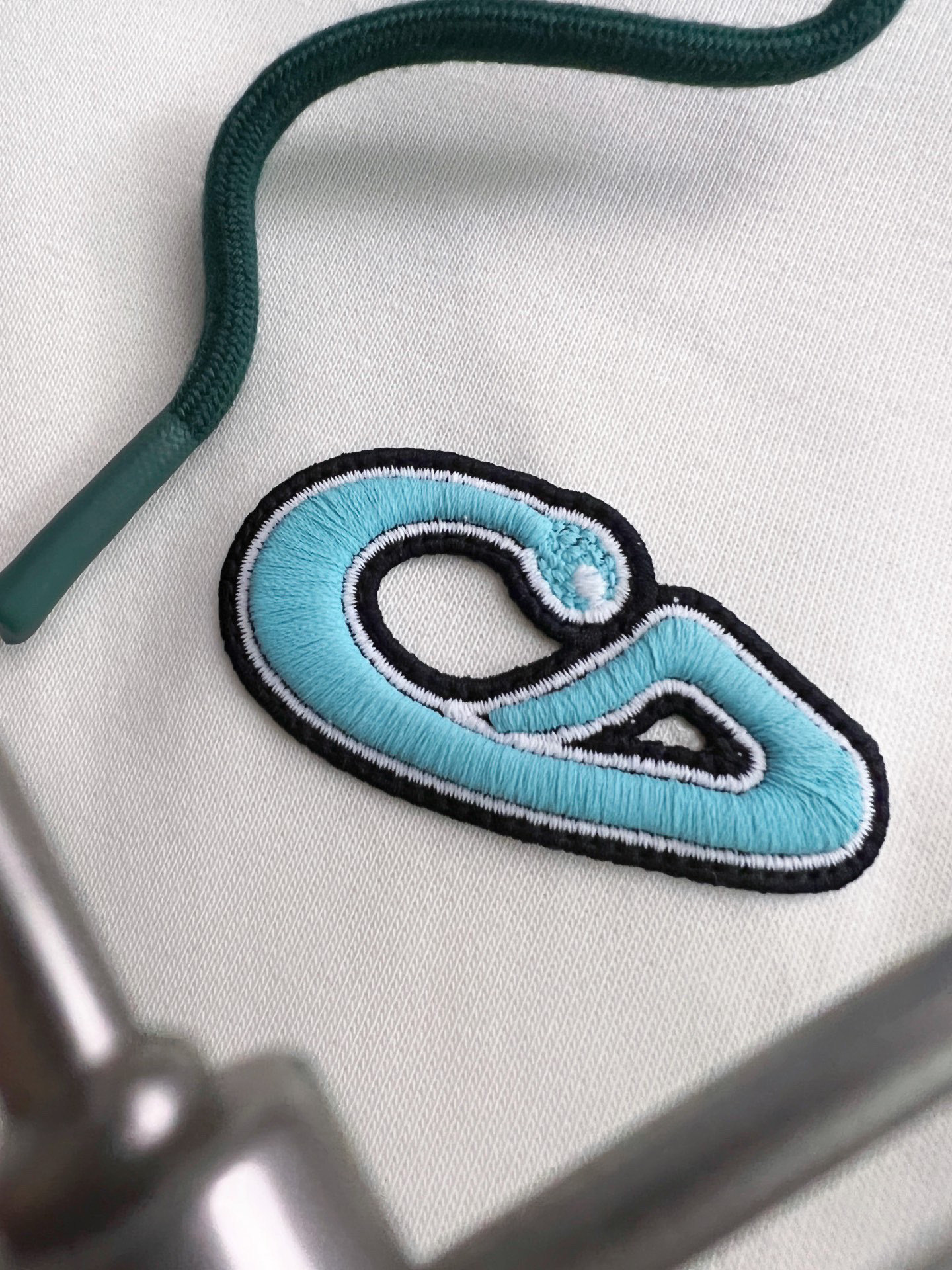 ディオール「Dior」 ヘビーウェイト フード付きスウェットシャツ