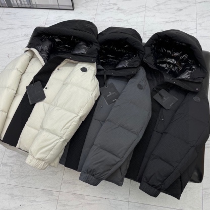 モンクレール「Moncler」パッチワーク フード付きダウンジャケット