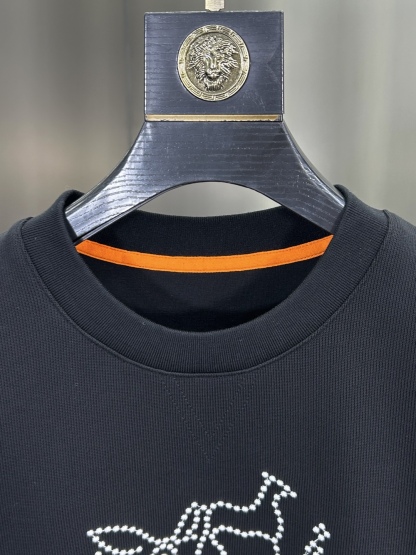 エルメス「Hermès」オートン/ウィンター キャリッジ "H" エンブロイダリー スウェットシャツ