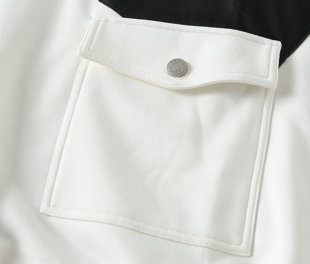 エルメス「Hermès」レザーポケット クルーネック スウェットシャツ