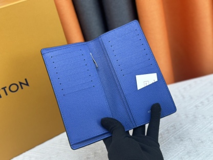 ルイ・ヴィトン「Louis Vuitton」LV エブリデイのポルトフォイユ･ブラザ