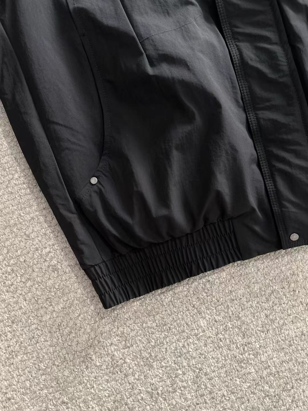 ディオール「Dior」OBLIQUE ダウンジャケット