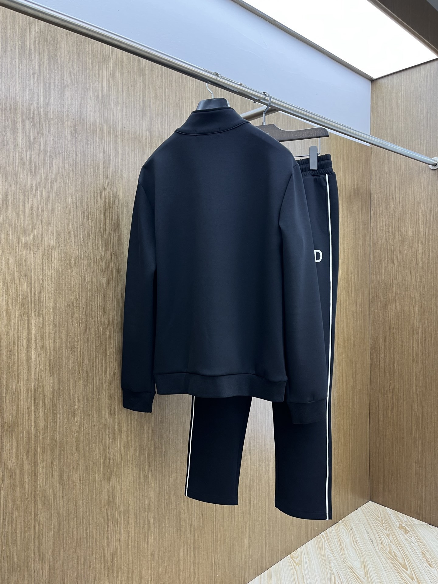 ディオール「Dior」エンブロイダリー フーデッド セットアップ